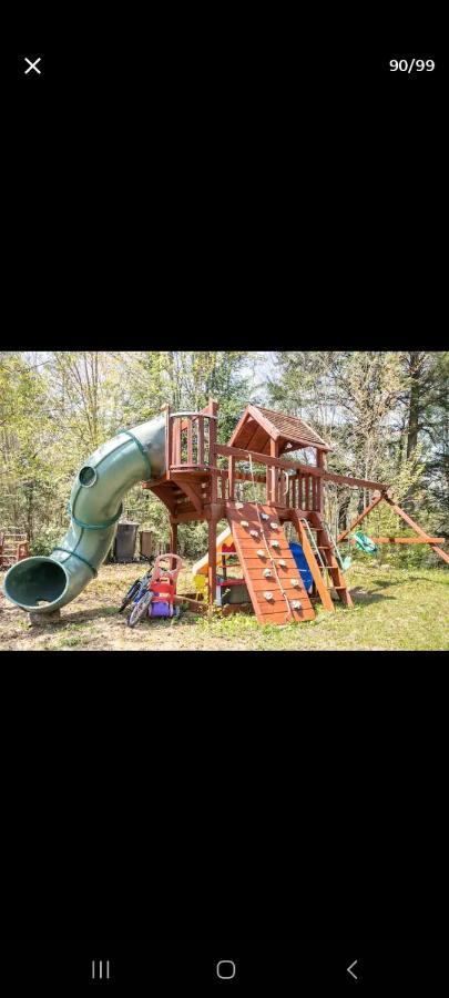 Lac-Simon Le Petit Cottage Du Grand Boise מראה חיצוני תמונה