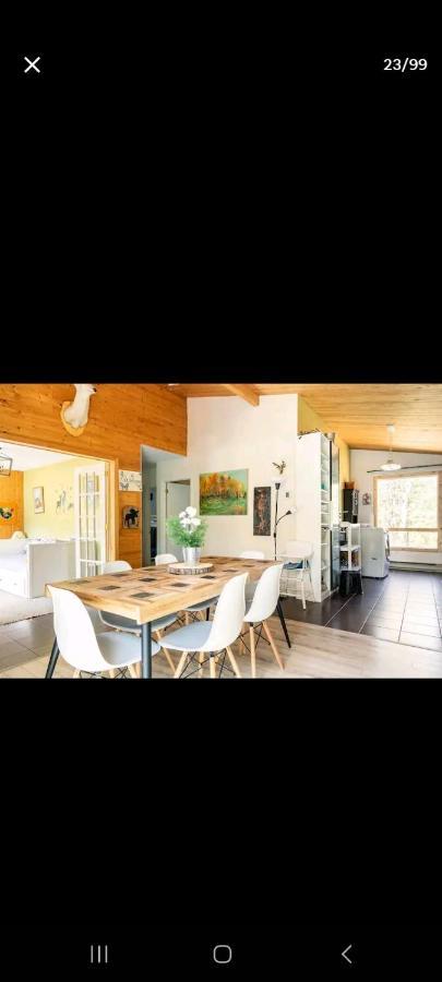 Lac-Simon Le Petit Cottage Du Grand Boise מראה חיצוני תמונה
